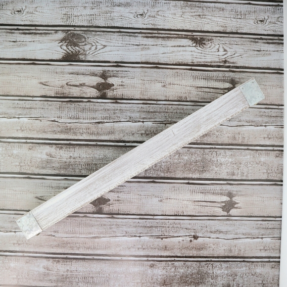 The Market "Smell Sea Feel Breeze Ocean Ease" Sign - Picture 2 of 5